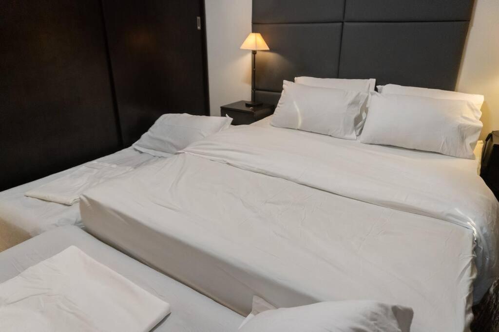 Апартаменты A2J Luxury 1Br Near Venice Mall Bgc Taguig Манила Экстерьер фото